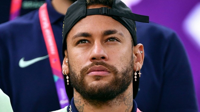 Neymar Jr. cũng thu hút rất nhiều fan nữ với vẻ ngoài của mình